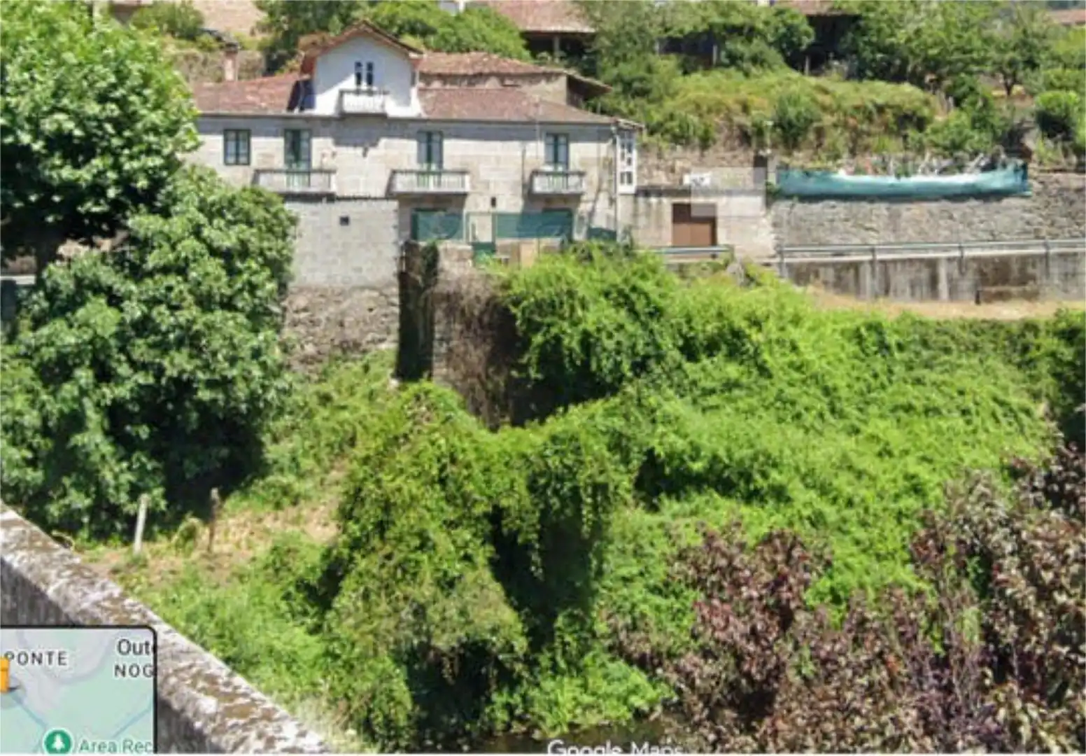 Casa o chalet en venta en A Arnoia Vista exterior de Casa o chalet en venta en A Arnoia con Terraza, Trastero y Amueblado