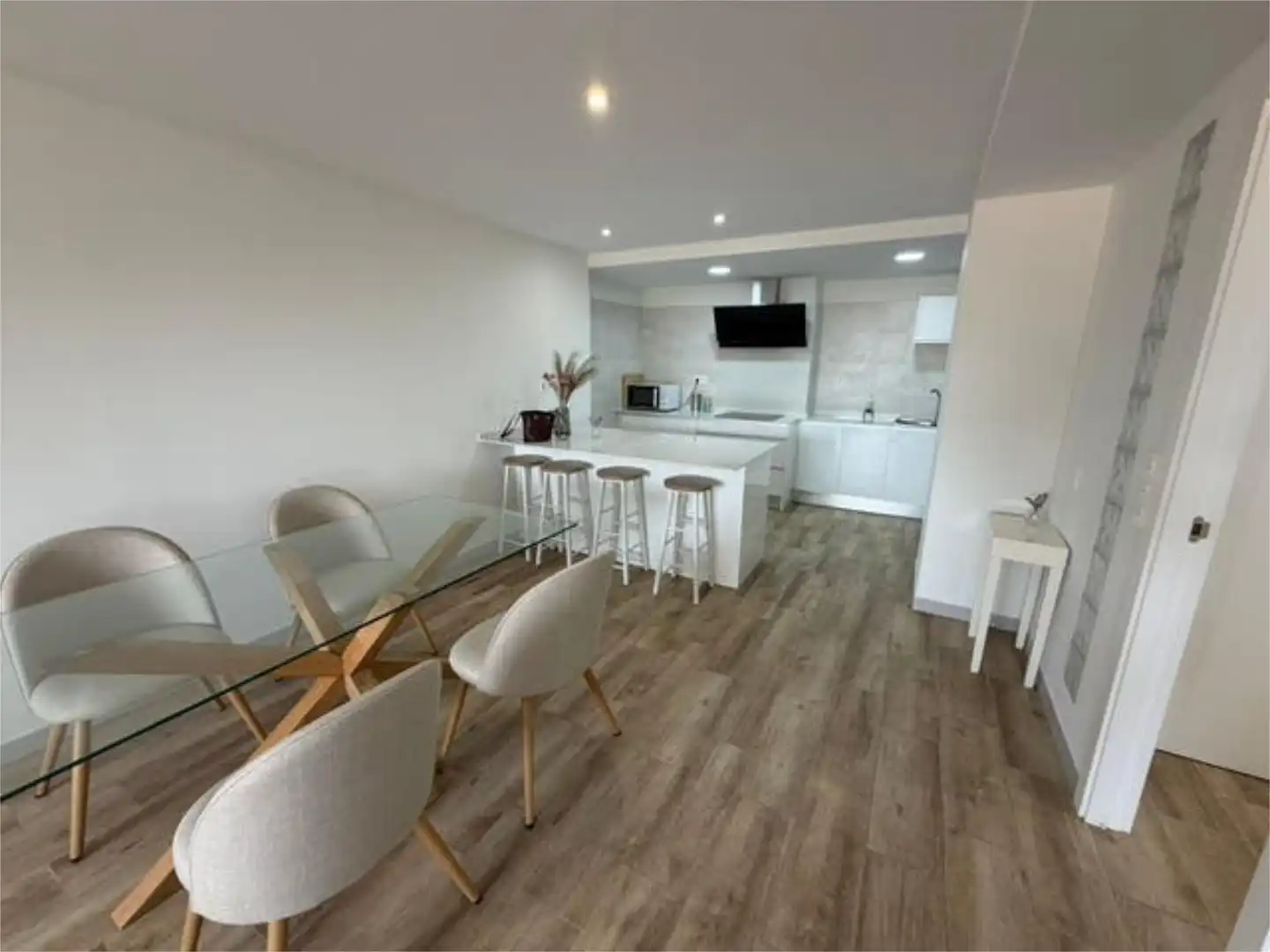 Piso de alquiler en Los Molinos - Villa Blanca Cocina de Piso de alquiler en Almería con Calefacción, Trastero y Amueblado