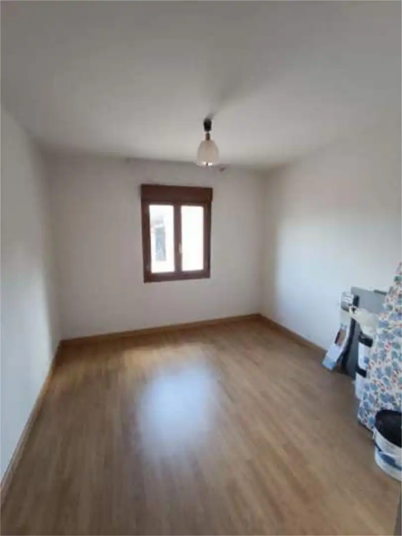 Casa o chalet en venta en Almajano Habitación de Casa o chalet en venta en Almajano con Jardín privado, Terraza y Amueblado