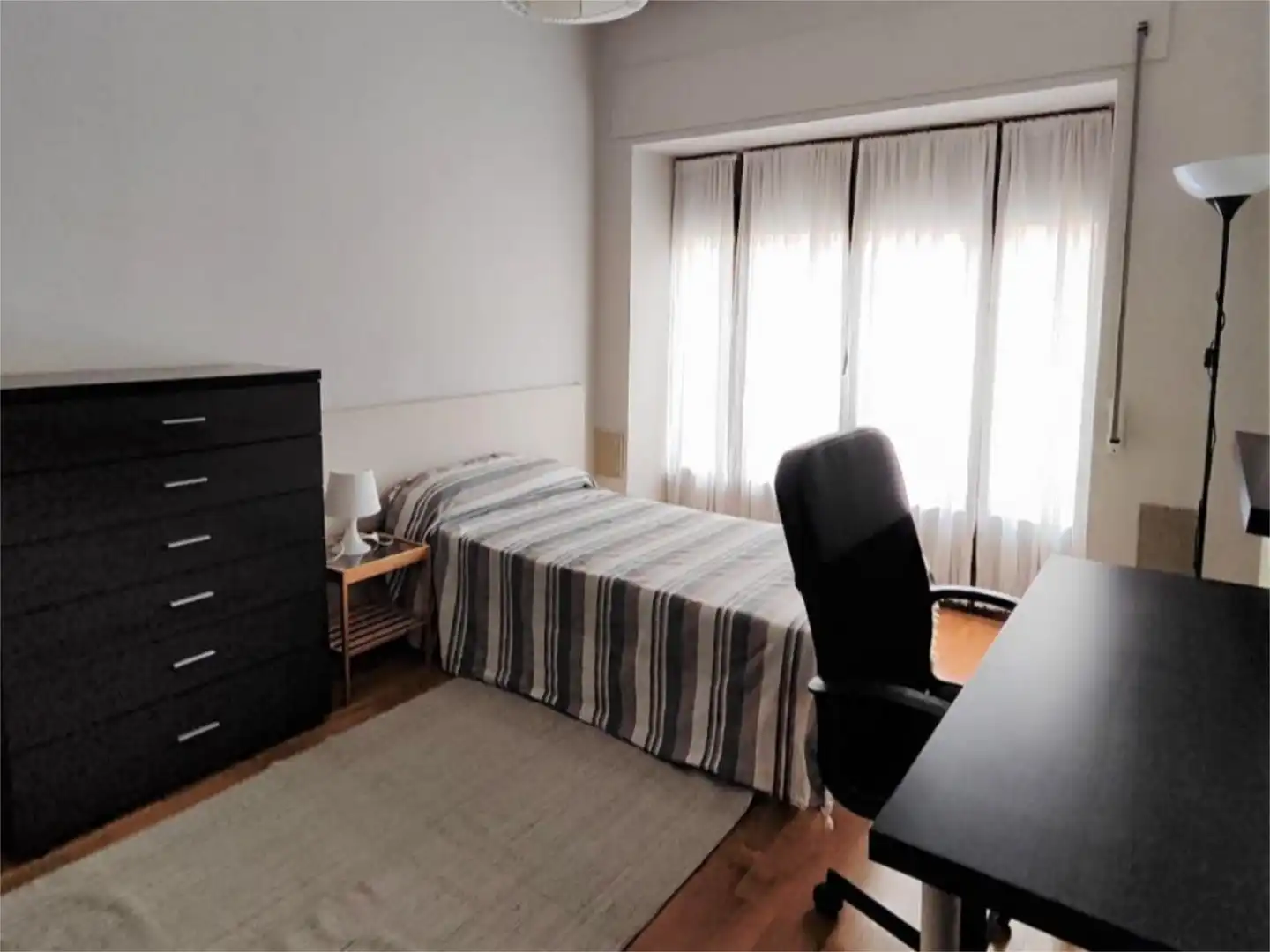 Flat for rent in Gran Vía, 48, Barrio del Centro Flat for rent in Gran Vía, 48, Barrio del Centro