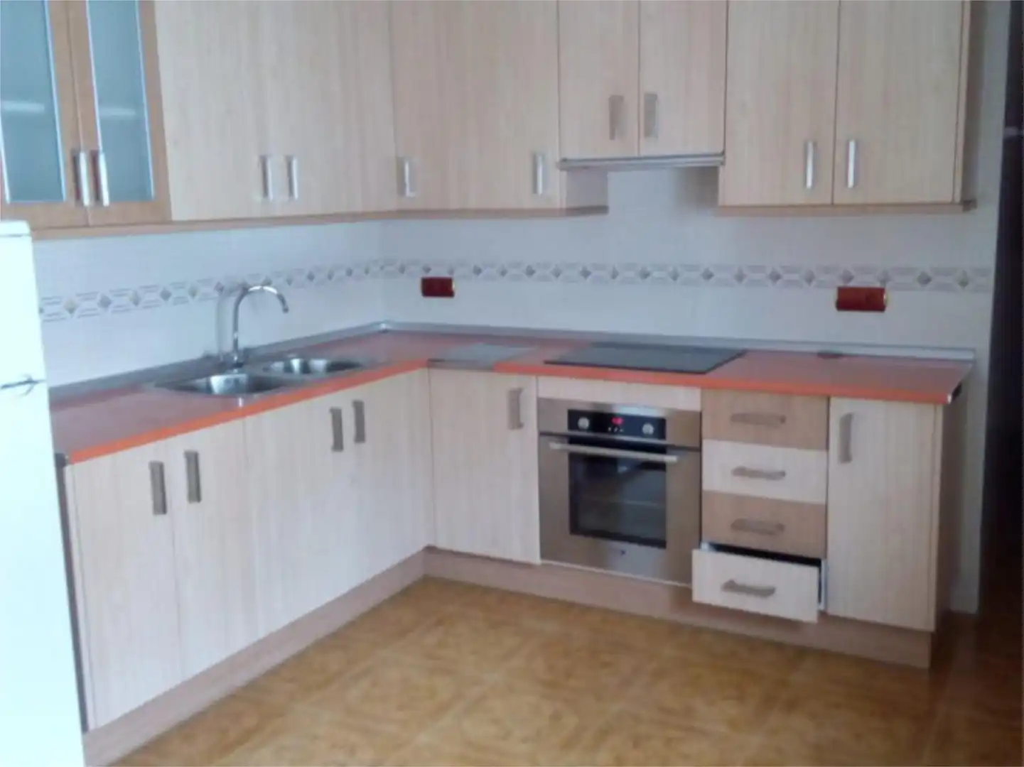 Wohnung zur Miete in Calle Águila, 1, Baza