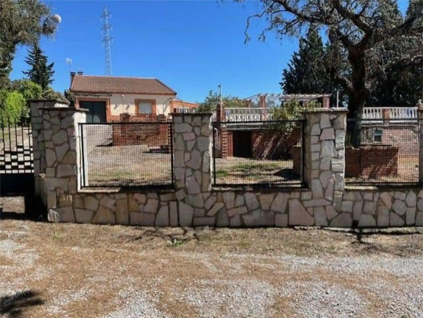 Casa adosada en venta en Espiel con Calefacción, Jardín privado y Terraza