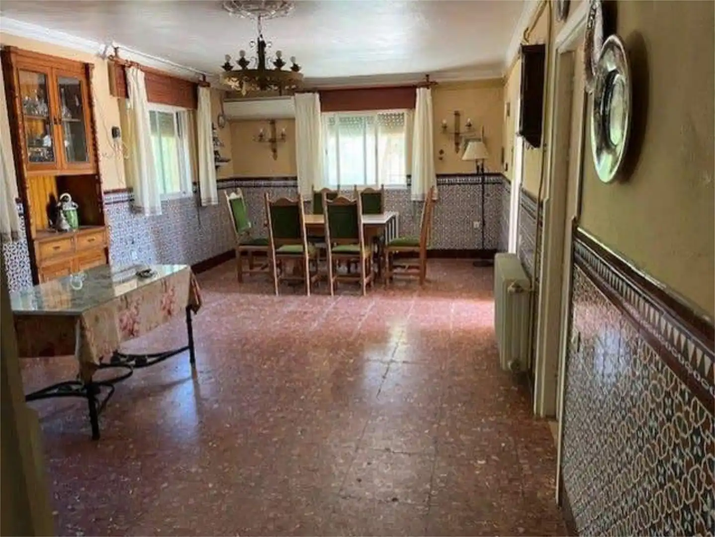 Casa adosada en venta en Espiel Comedor de Casa adosada en venta en Espiel con Calefacción, Jardín privado y Terraza