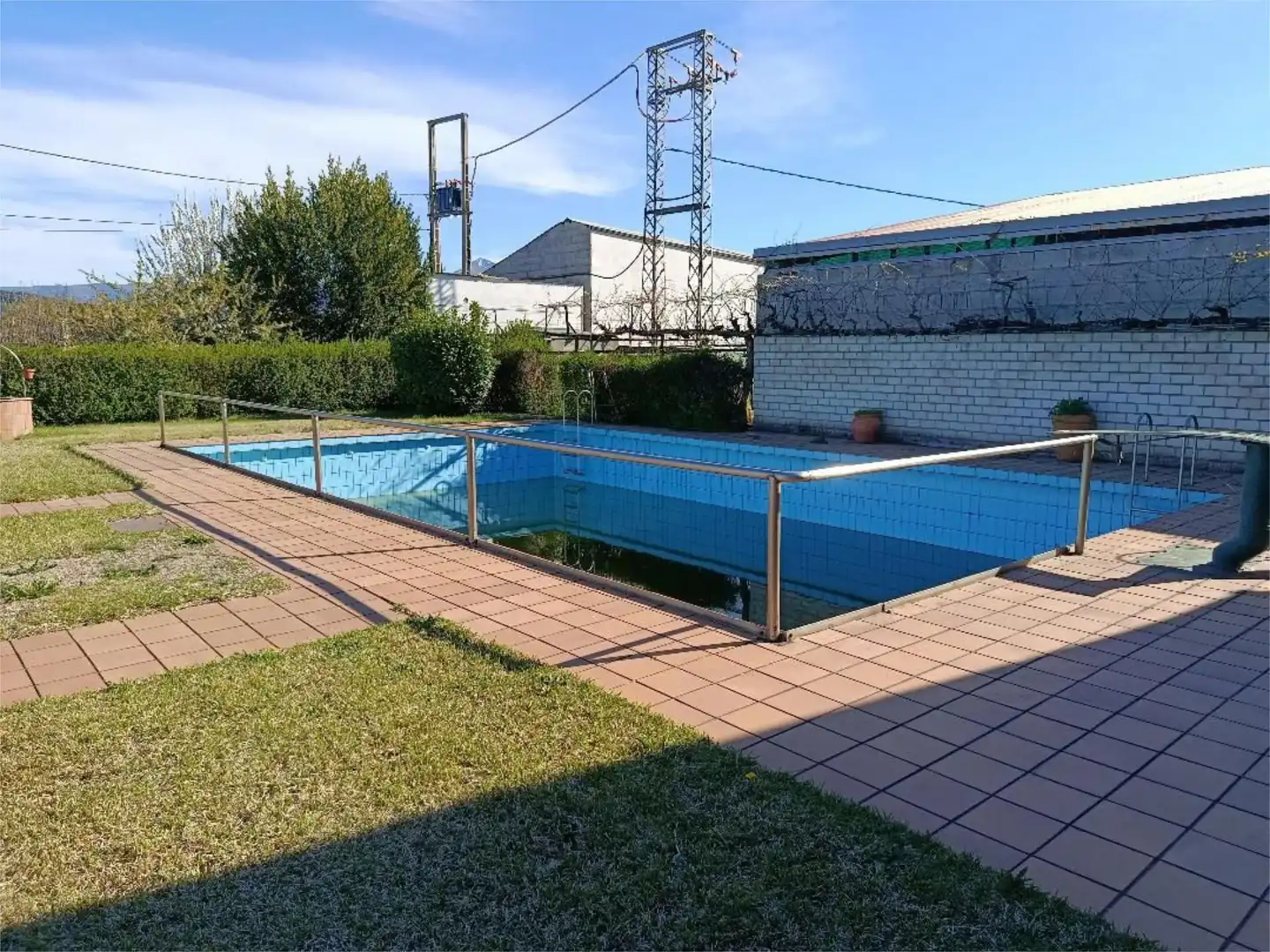 Casa o chalet en venta en N-536, Priaranza del Bierzo Piscina de Casa o chalet en venta en Priaranza del Bierzo con Calefacción y Amueblado