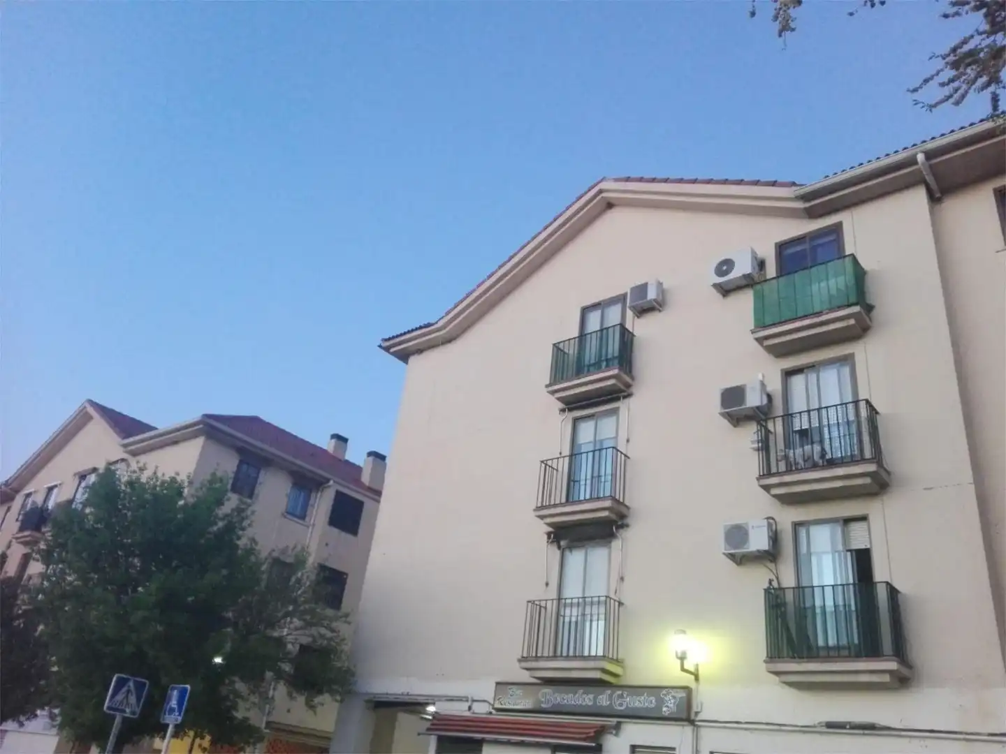 Vista exterior de Piso en venta en Pinto con Terraza y Balcón