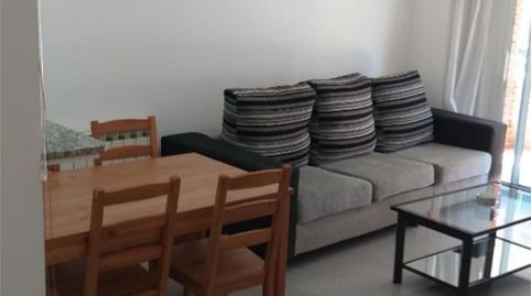 Foto 4 de Piso de alquiler en Avinguda de la Constitució, 200, Centre, Castelldefels