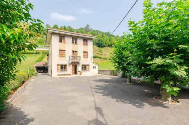 Casa adosada en Venta en Riosa