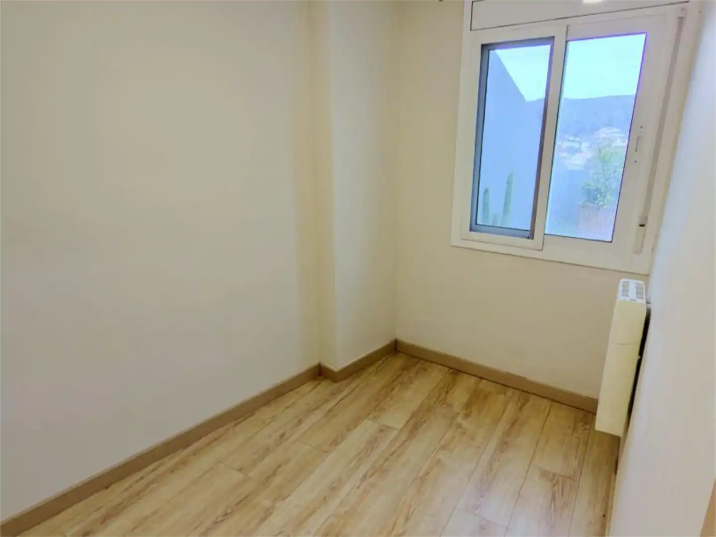Flat for sale in Carretera Cunit a Clariana, 1, Cunit Residencial Bedroom of Flat for sale in Cunit with Air Conditioner and Terrace