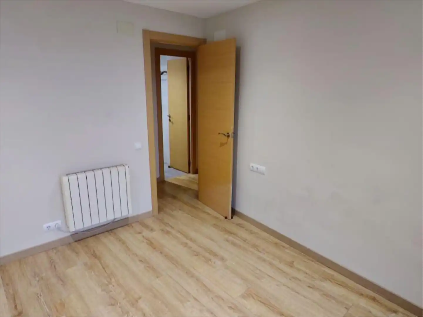 Flat for sale in Carretera Cunit a Clariana, 1, Cunit Residencial Bedroom of Flat for sale in Cunit with Air Conditioner and Terrace