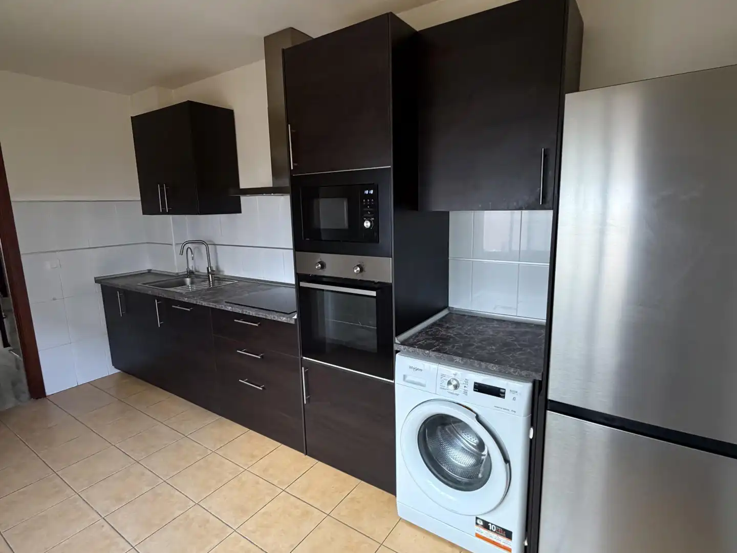 Cocina de Casa adosada de alquiler en Castilleja de la Cuesta con Aire acondicionado, Calefacción y Terraza