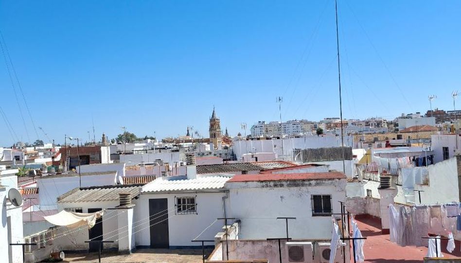 Piso de alquiler en Calle San Jacinto, 25, Triana Casco Antiguo, Sevilla Capital - imagen 1 Foto 1 de Piso de alquiler en Calle San Jacinto, 25, Triana Casco Antiguo, Sevilla Capital
