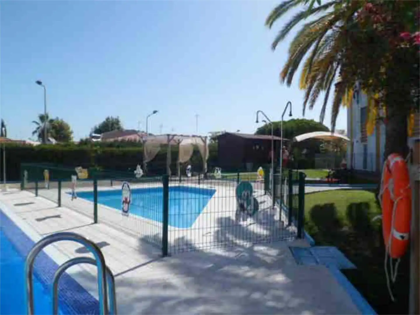 Apartament en venda a Matalascañas Piscina de Apartament en venda en Almonte amb Piscina