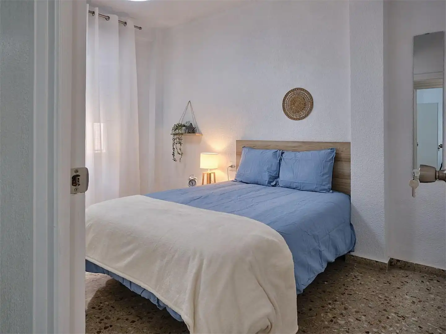 Room in Calle Mayor, 64, El Castillo - San Roque - El Carmen Room in Calle Mayor, 64, El Castillo - San Roque - El Carmen