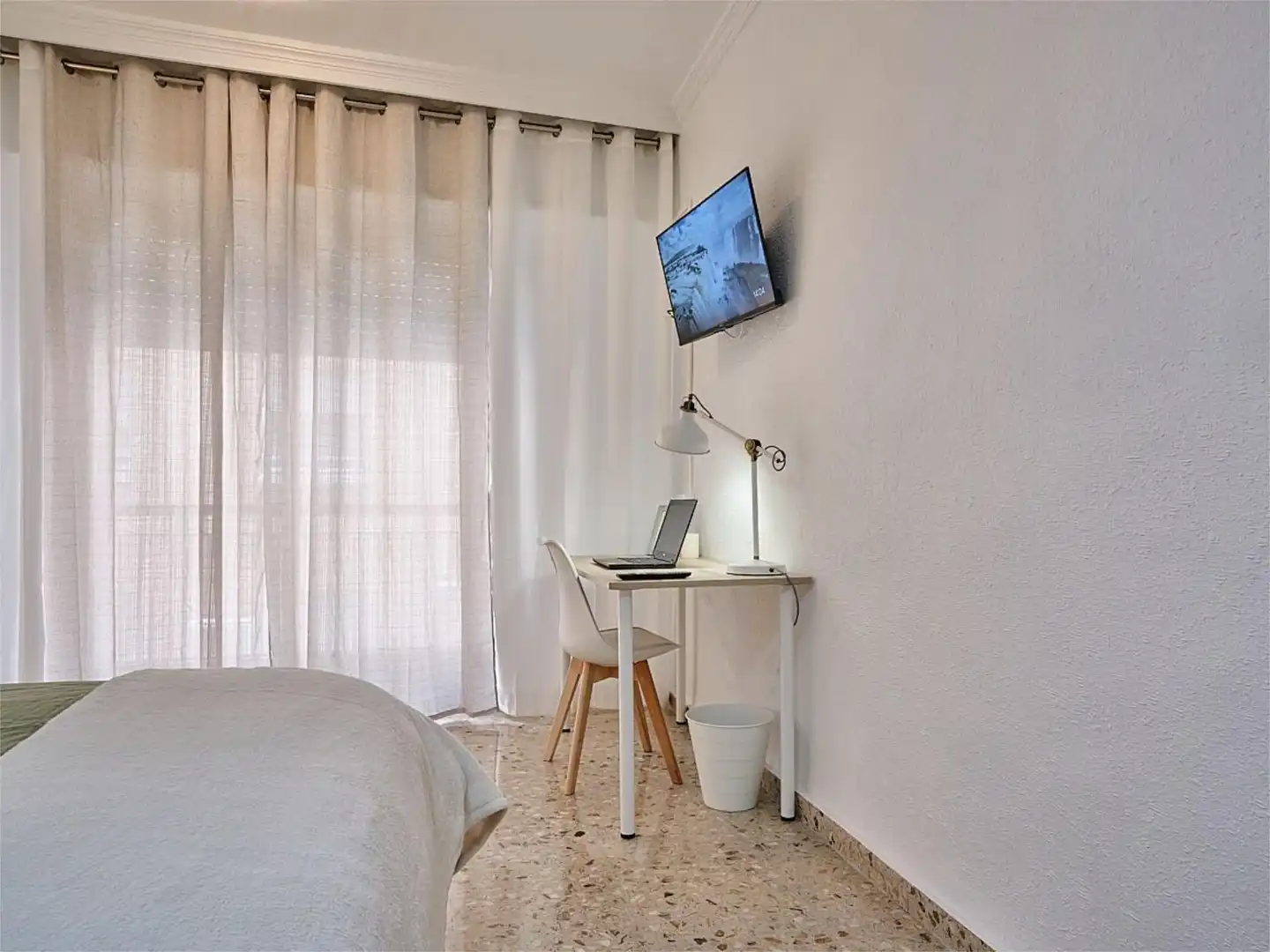 Room in Calle Mayor, 64, El Castillo - San Roque - El Carmen Room in Calle Mayor, 64, El Castillo - San Roque - El Carmen