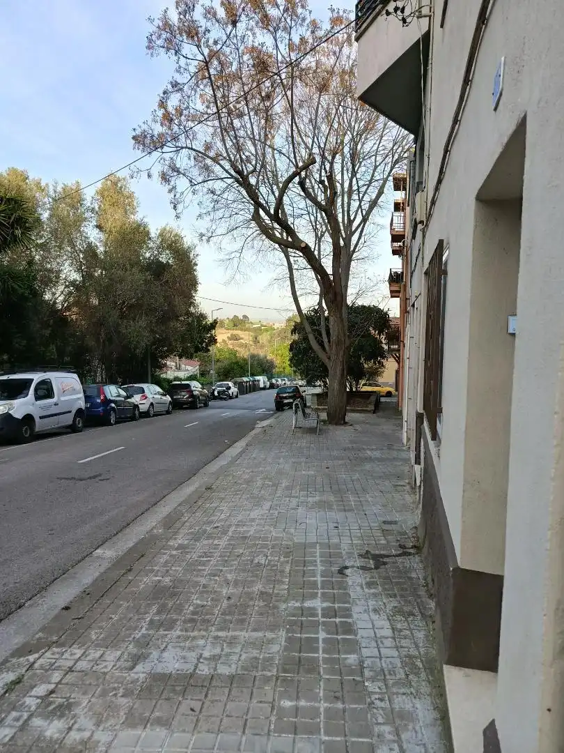 Vista exterior de Planta baja en venta en Sabadell