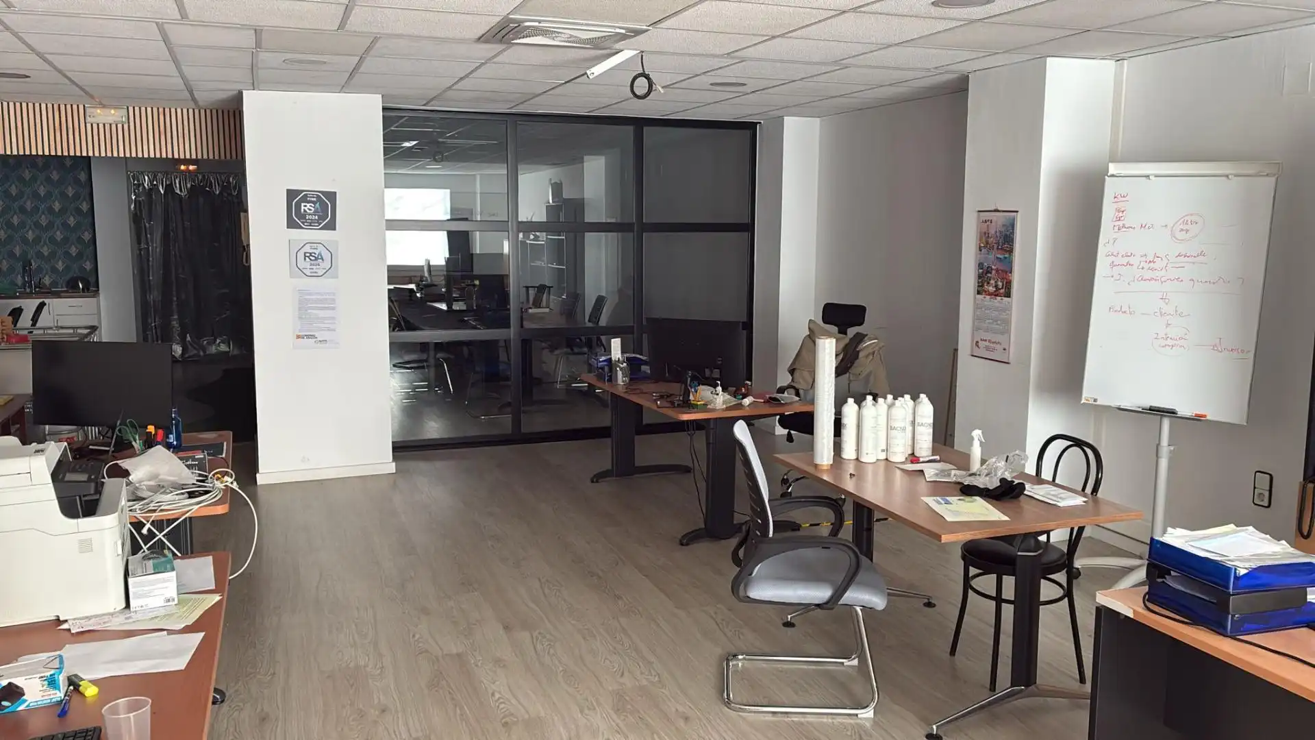 Oficina en venta en Calle de la Duquesa de Villahermosa, 119, La Bozada – Parque Delicias Oficina en venta en Zaragoza