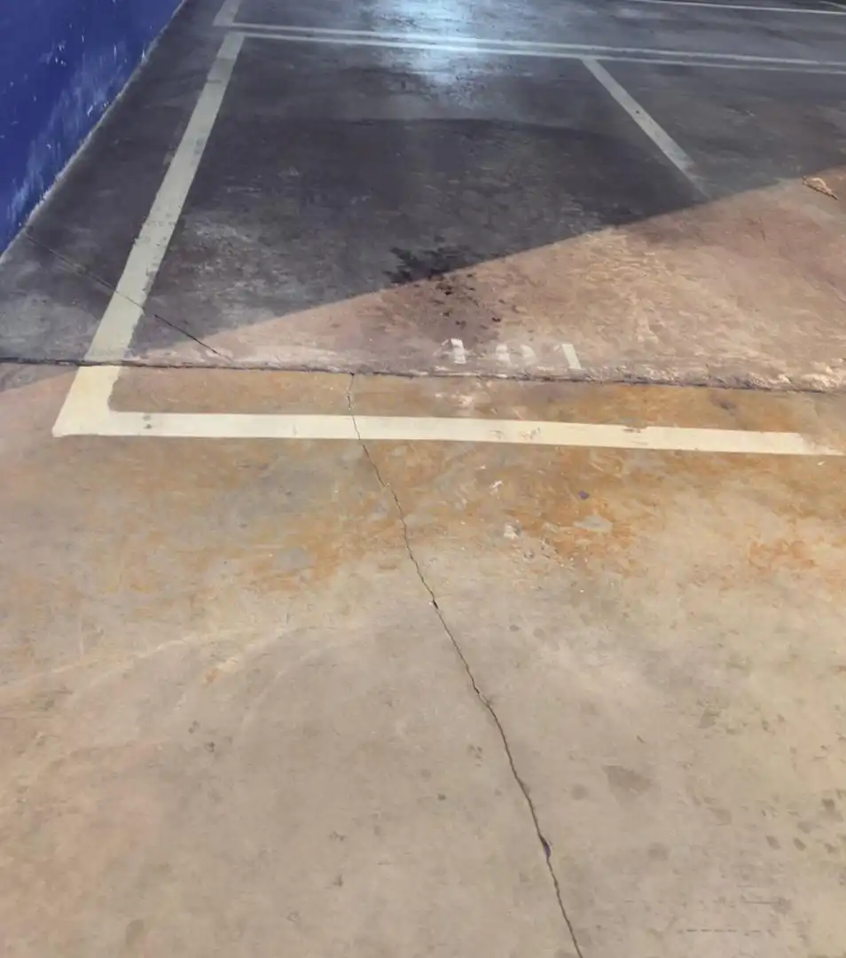 Aparcament de Garatge en venda en León Capital 