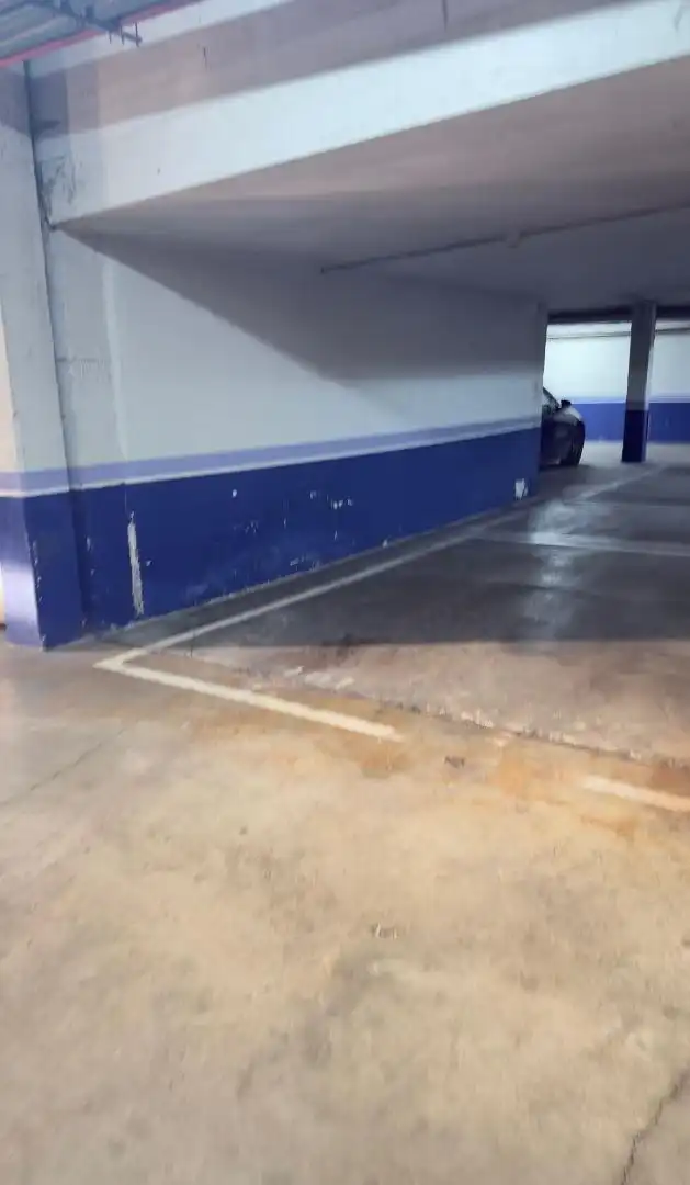 Parking de Garaje en venta en León Capital 