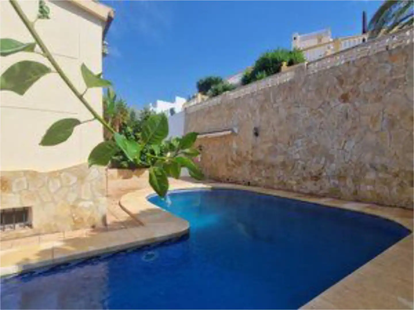 Piscina de Piso de alquiler en La Nucia con Aire acondicionado, Calefacción y Jardín privado