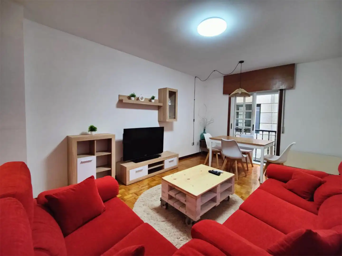 Wohnung zur Miete in Rúa Licenciado Francisco de Paula Cousiño, 4, Centro - Echegaray