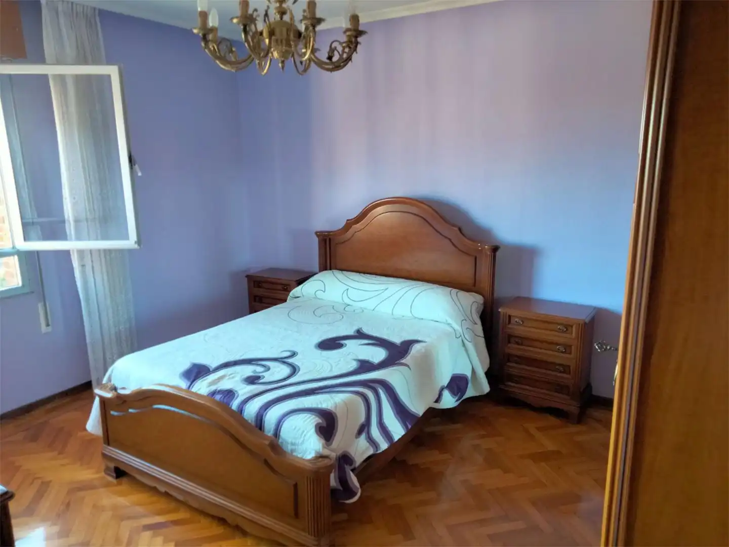 Pis en venda a Calle Puerto de Somiedo, 2, El Polígono Dormitori de Pis en venda en Gijón amb Calefacció, Parquet i Traster