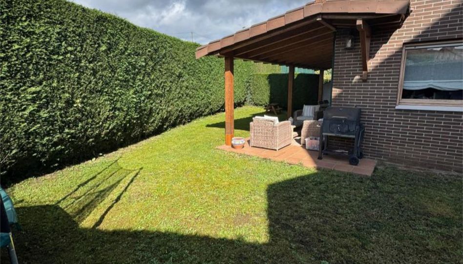 Casa adosada en venda a Viella - Granda - Meres, Siero - imatge 1 Foto 1 de Casa adosada en venda a Viella - Granda - Meres, Siero