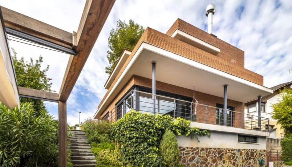 Casa o chalet en venta en Carrer de la Mata, 5, Golf - Can Trabal, Sant Cugat del Vallès - imagen 1 Foto 1 de Casa o chalet en venta en Carrer de la Mata, 5, Golf - Can Trabal, Sant Cugat del Vallès