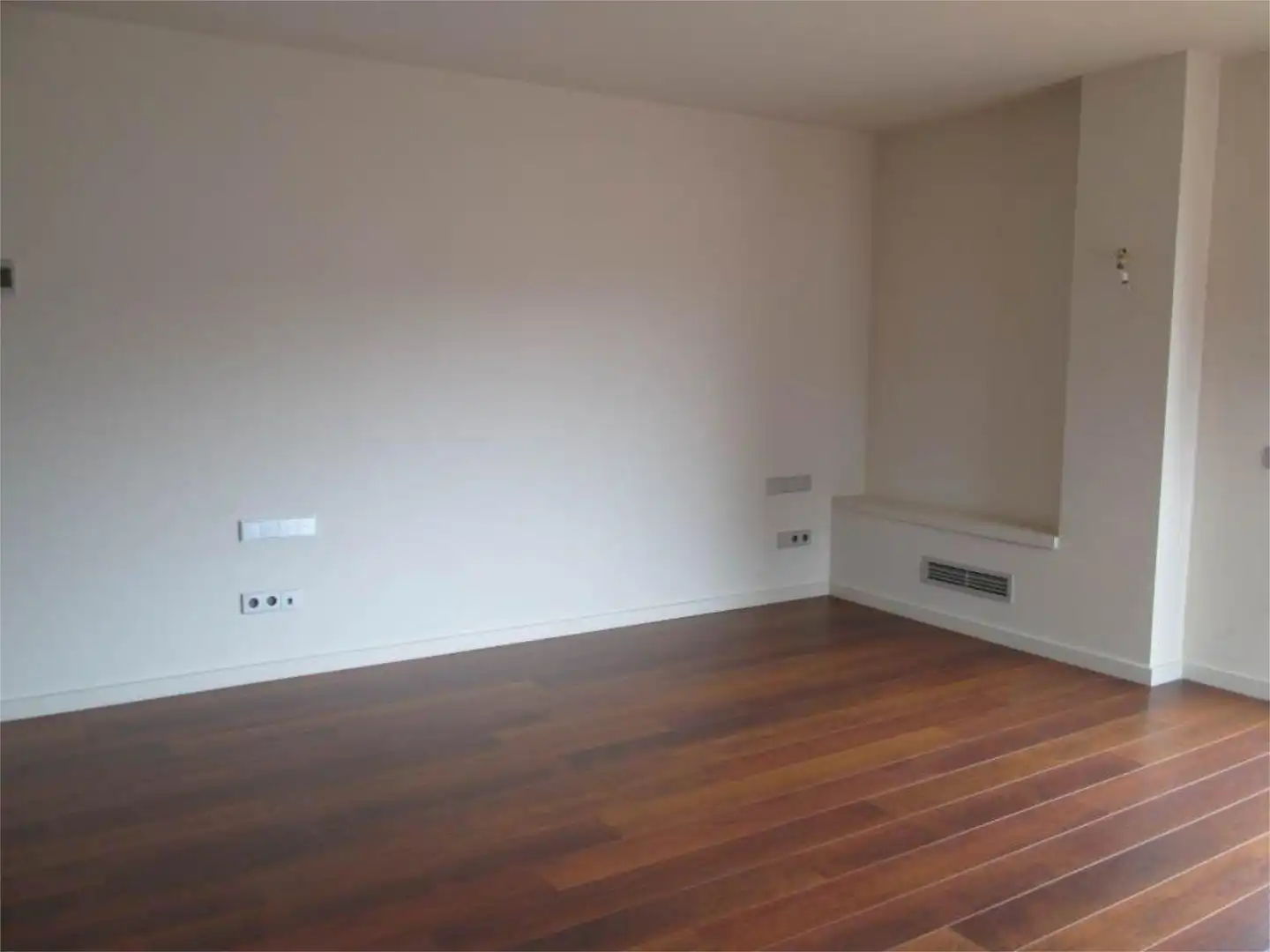 Living room of Houses for sale in Sant Cugat del Vallès  with Air Conditioner, Heating and Private garden