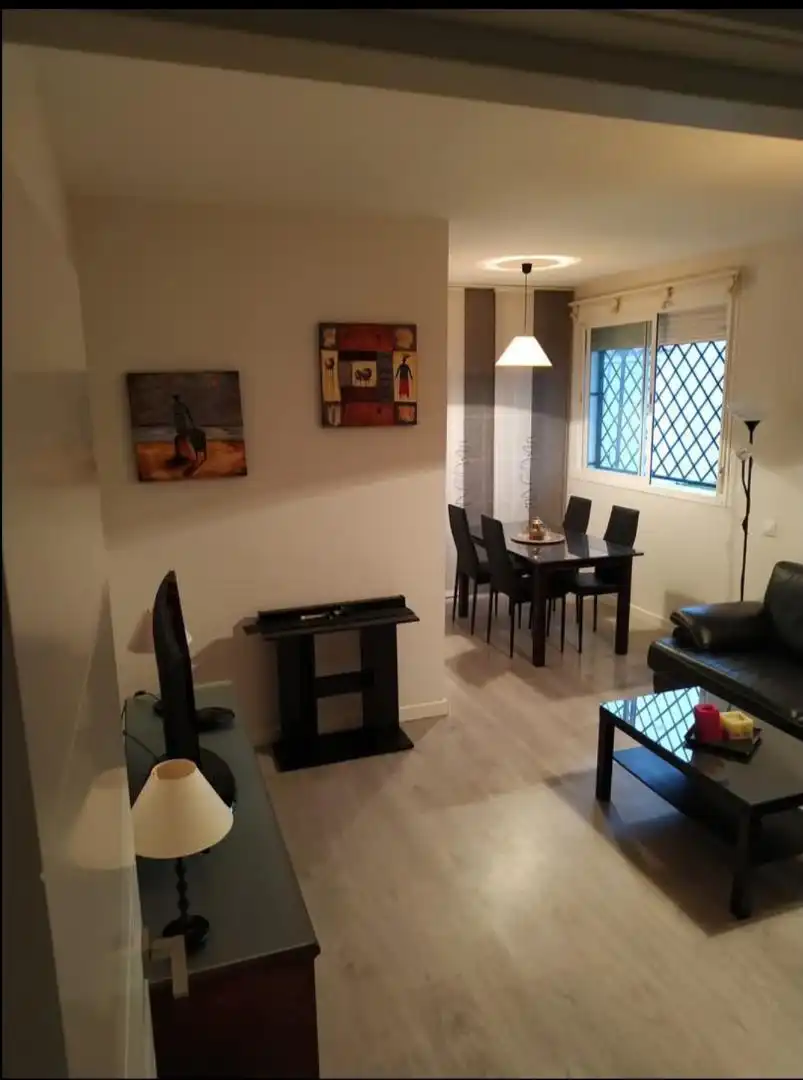 Dining room of Flat for rent in Badajoz Capital  with Air Conditioner, Furnished and Oven