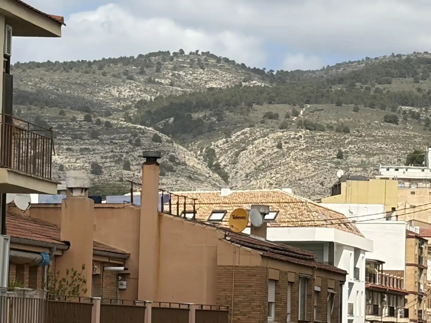 Ático en venta en Avenida de Juan Carlos I, 64, Ibi Vista exterior de Ático en venta en Ibi con Aire acondicionado, Calefacción y Terraza