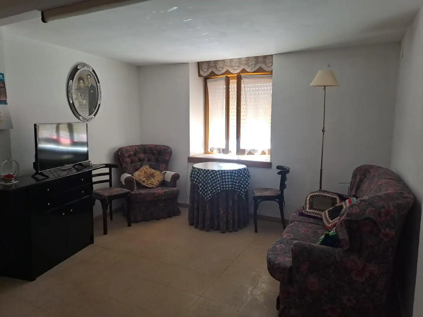 Casa adosada en venta en Calle Barriocampo, 27, Alesanco Sala de estar de Casa adosada en venta en Alesanco con Amueblado
