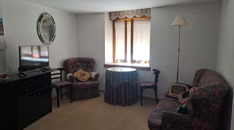 Casa adosada en venta en Calle Barriocampo, 27, Alesanco, La Rioja - imagen 2 Foto 2 de Casa adosada en venta en Calle Barriocampo, 27, Alesanco, La Rioja