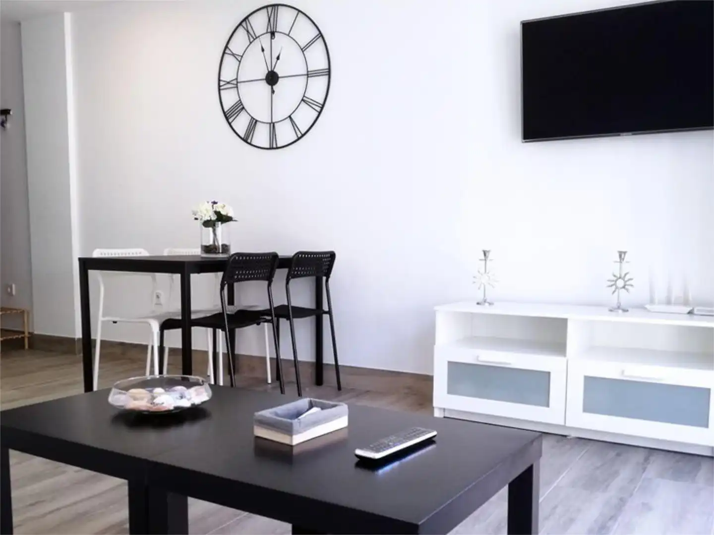 Flat for sale in Calle la Unión, 4, El Morche Living room of Flat for sale in Torrox with Air Conditioner, Terrace and Balcony