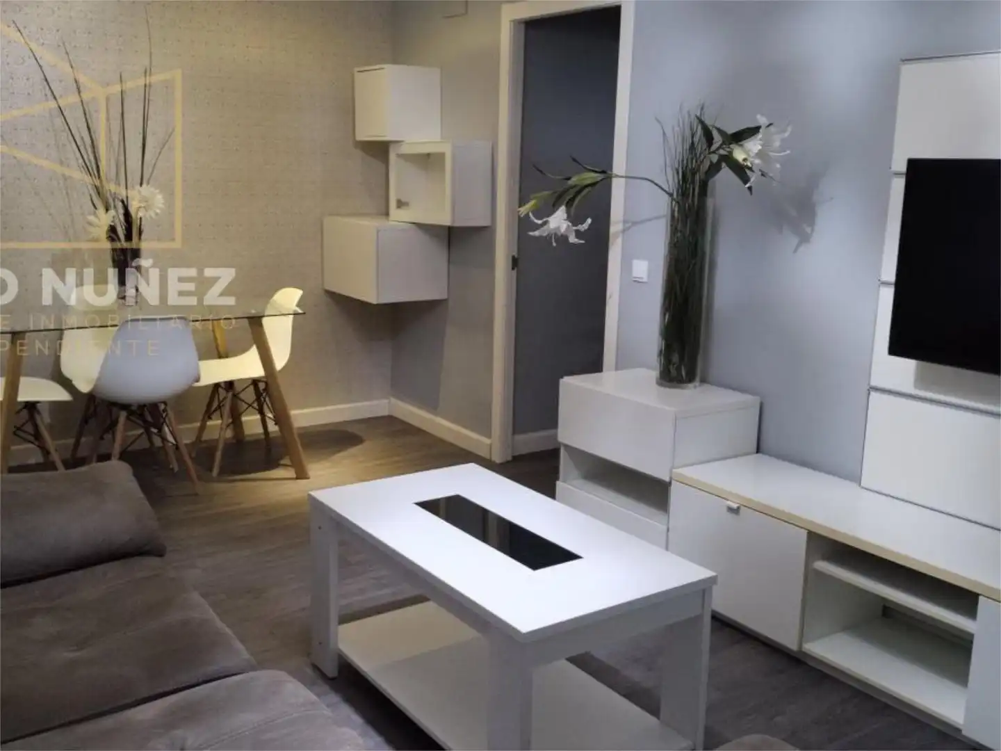 Living room of Flat for sale in Jerez de la Frontera  with Air Conditioner, Private garden and Parquet flooring