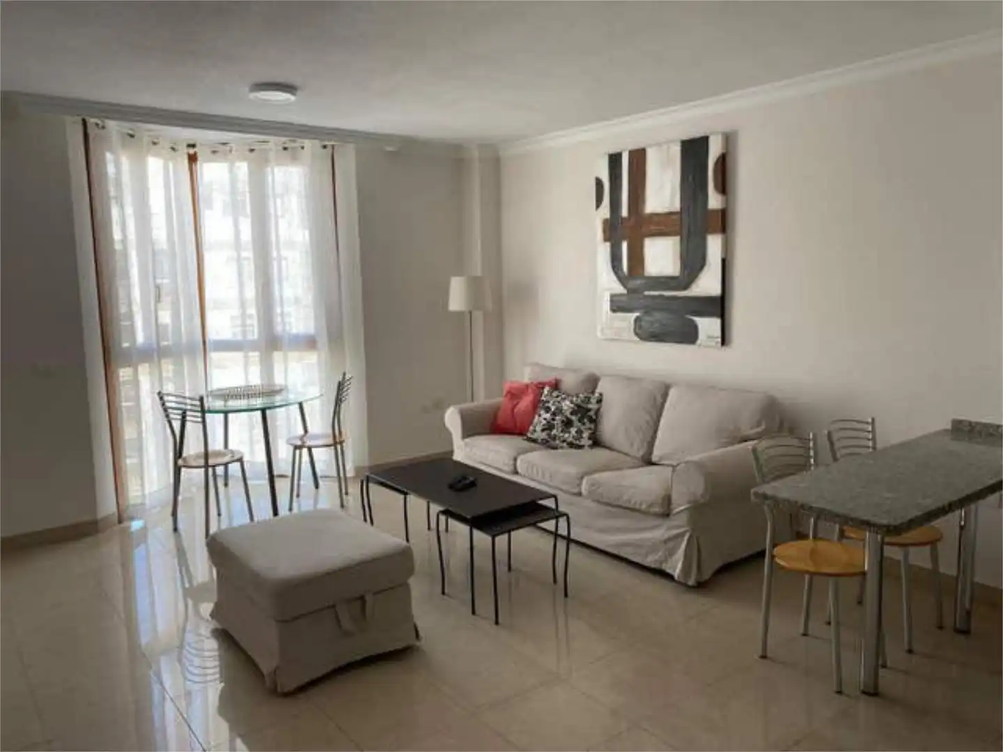 Sala de estar de Piso de alquiler en  Santa Cruz de Tenerife Capital con Amueblado