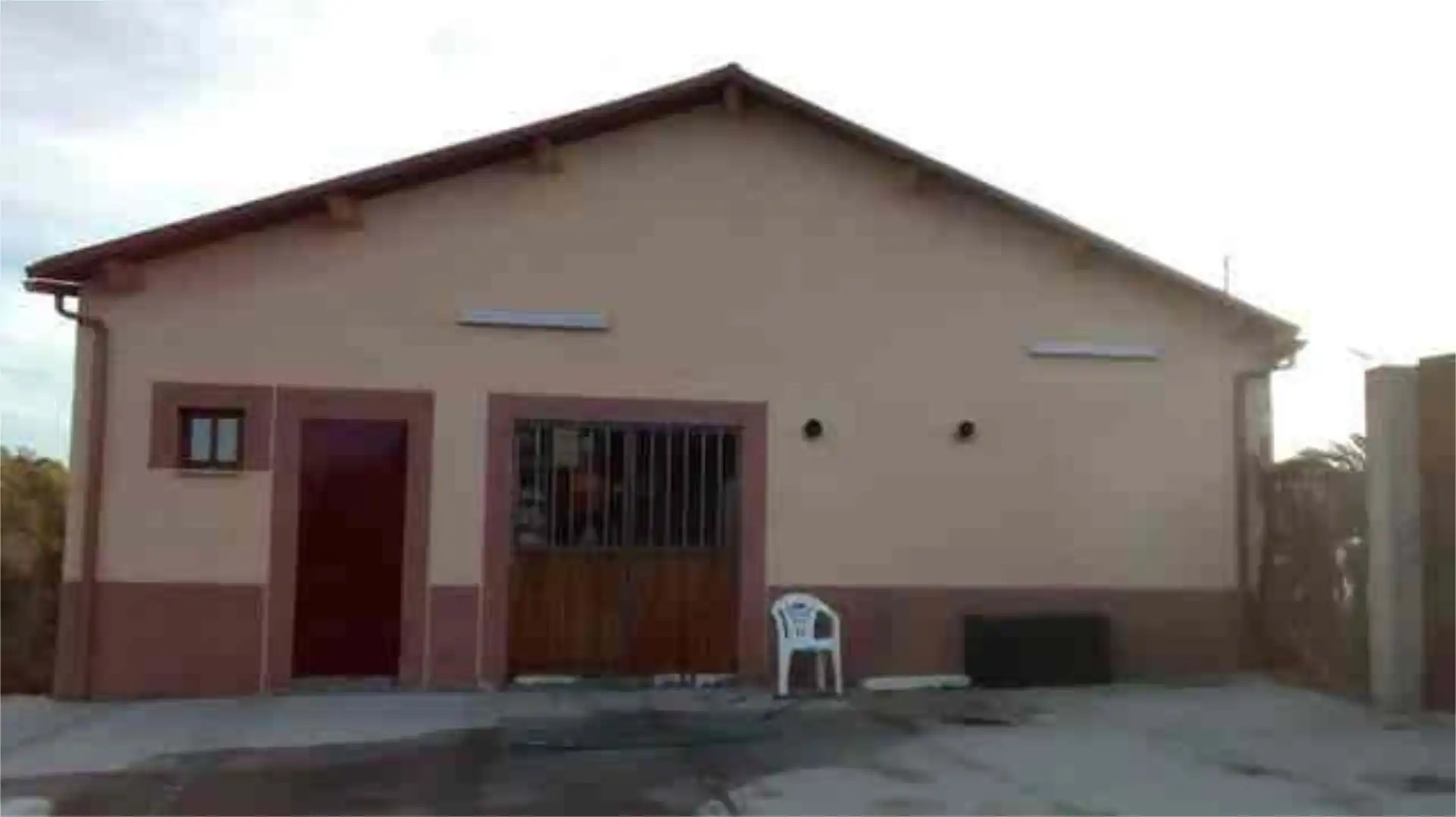 Casa o xalet en venda a Pereruela Vista exterior de Casa o xalet en venda en Pereruela amb Calefacció, Jardí privat i Traster