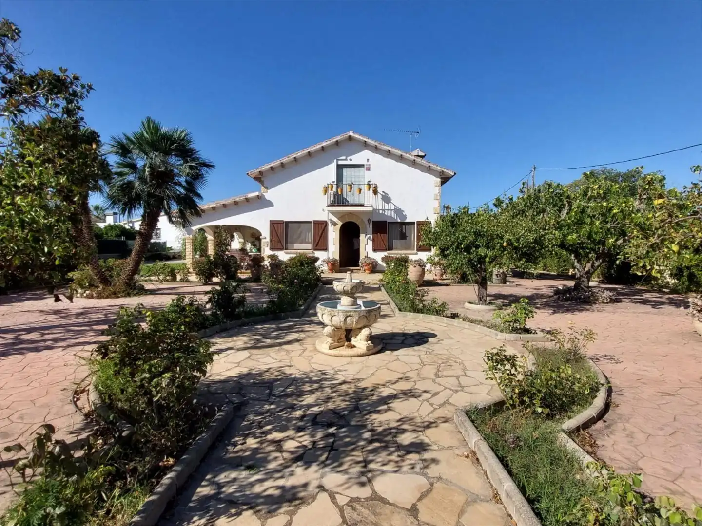 Vista exterior de Pis en venda en Banyeres del Penedès amb Aire condicionat i Balcó