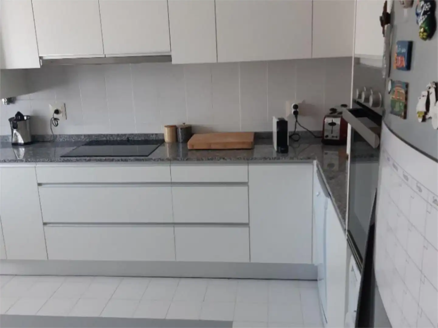 Casa o chalet de alquiler en Calle de Cuesta Blanca, 43, El Soto de la Moraleja Cocina de Casa o chalet de alquiler en La Moraleja con Aire acondicionado, Calefacción y Jardín privado