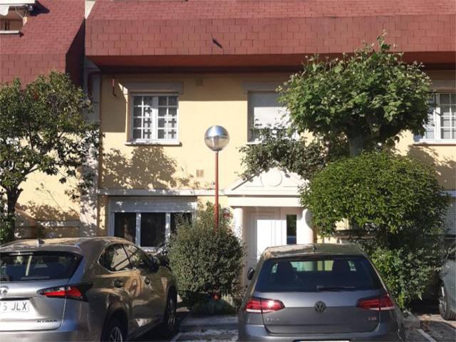 Casa-chalet en Alquiler en Calle de Cuesta Blanca, 43 en El Soto de la Moraleja