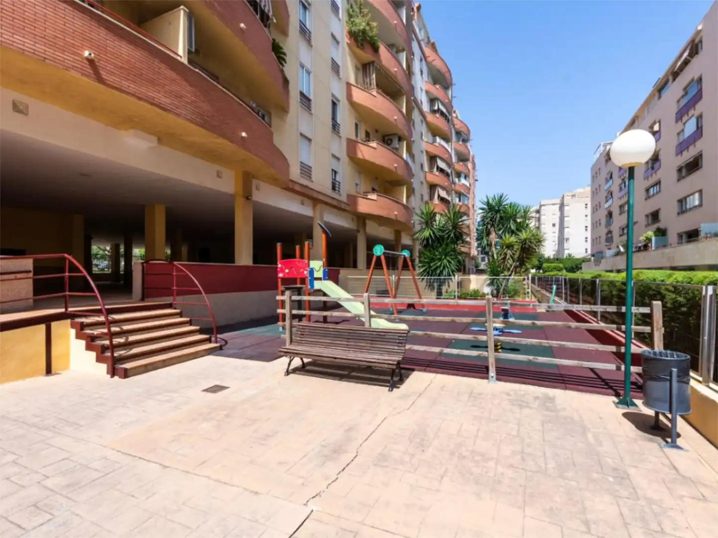 Wohnung zum Verkauf in Calle Franz Kafka, 13, El Tejar - Hacienda Bizcochero Außenansicht von Wohnung zum Verkauf in Málaga mit Klimaanlage, Heizung und Schwimmbad
