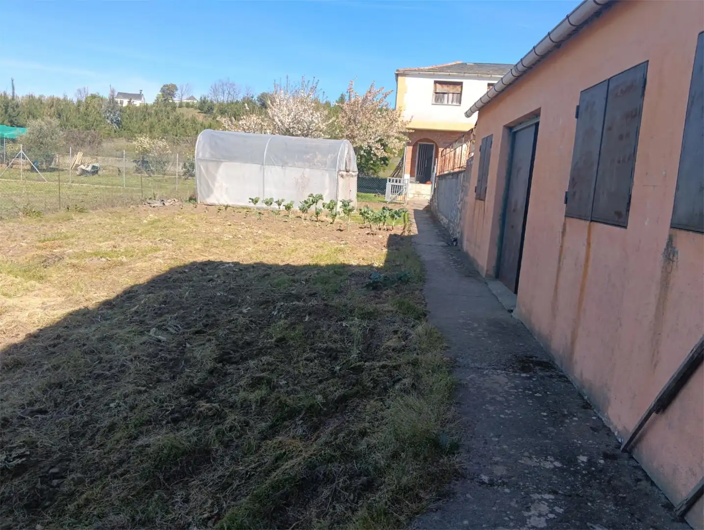 Casa o chalet en venta en Carretera Albares, Torre del Bierzo Casa o chalet en venta en Torre del Bierzo con Jardín privado, Terraza y Piscina