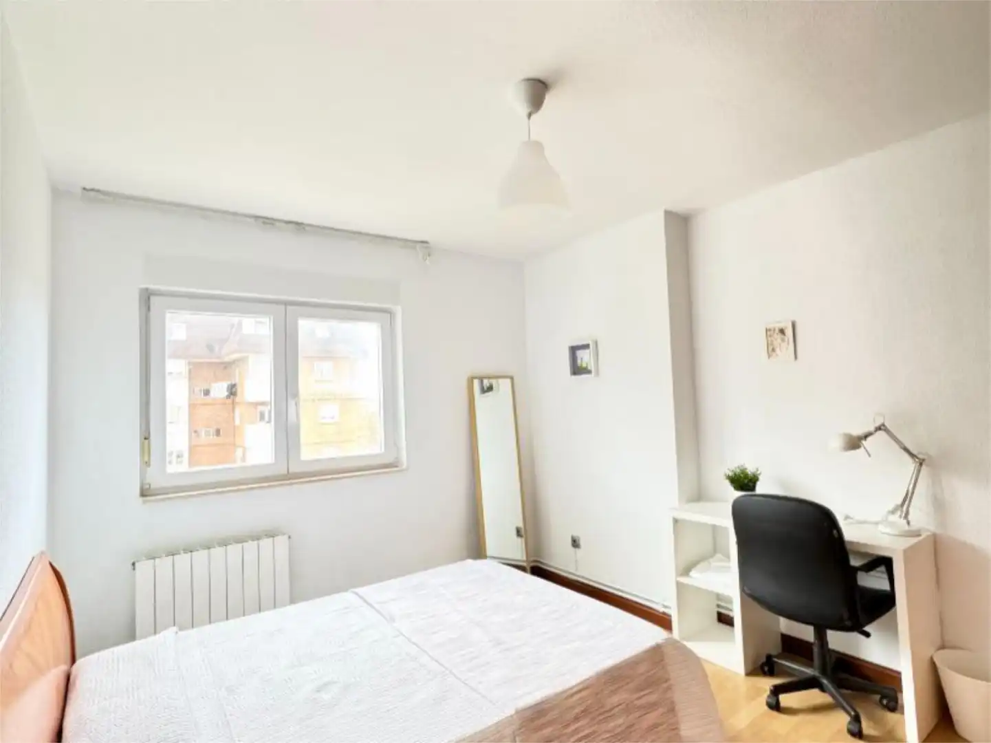 Flat for rent in Calle Gutiérrez Solana, 13, Alisal - San Román Flat for rent in Calle Gutiérrez Solana, 13, Alisal - San Román