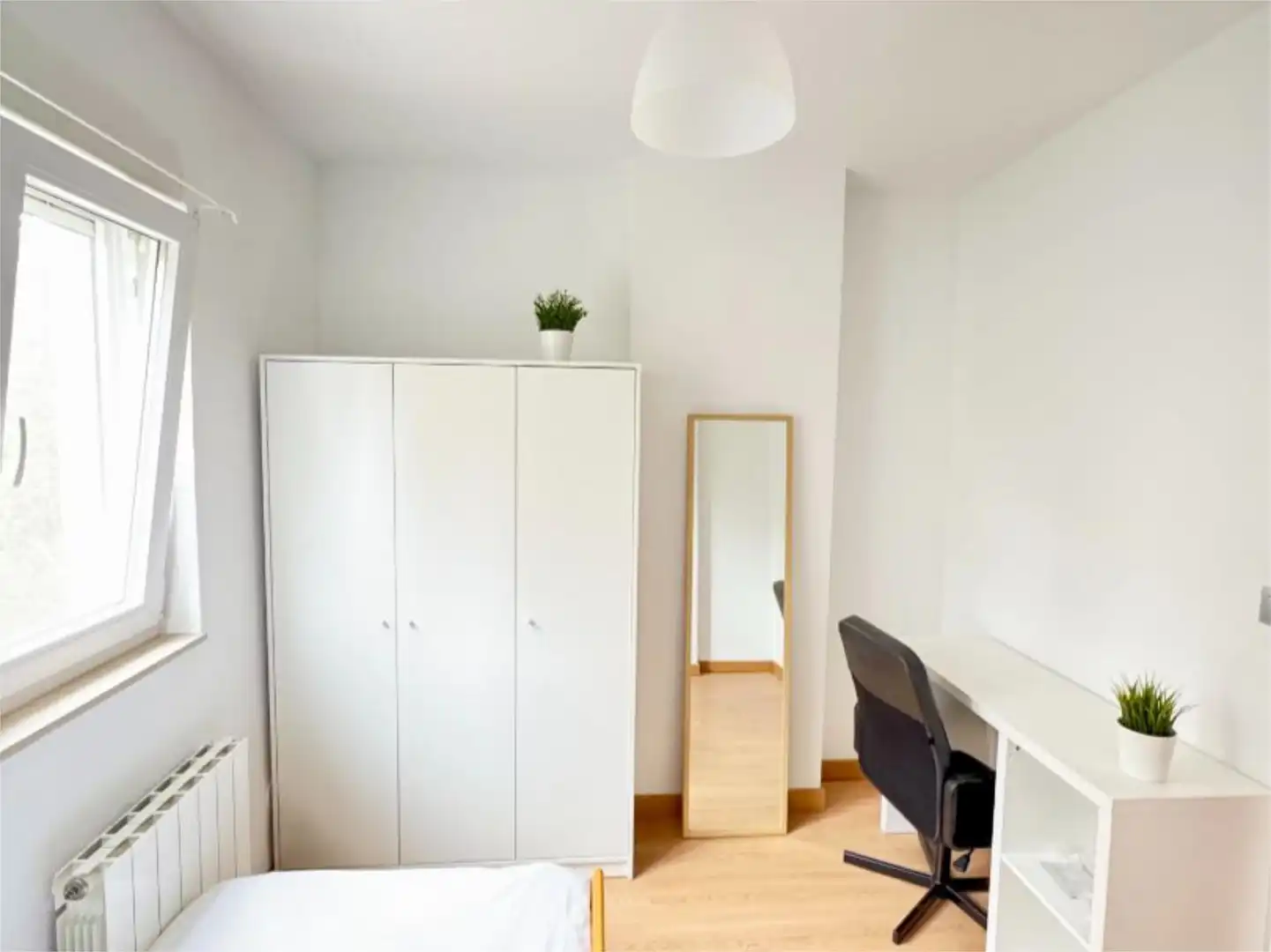 Flat for rent in Calle Gutiérrez Solana, 13, Alisal - San Román Flat for rent in Calle Gutiérrez Solana, 13, Alisal - San Román