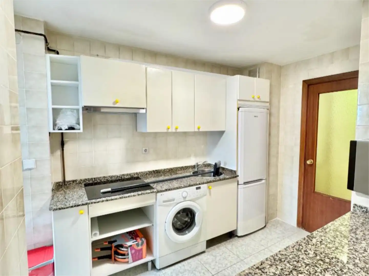 Flat for rent in Calle Gutiérrez Solana, 13, Alisal - San Román Flat for rent in Calle Gutiérrez Solana, 13, Alisal - San Román
