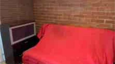 Foto 2 de Estudio de alquiler en Riu Sud, Santa Coloma de Gramenet