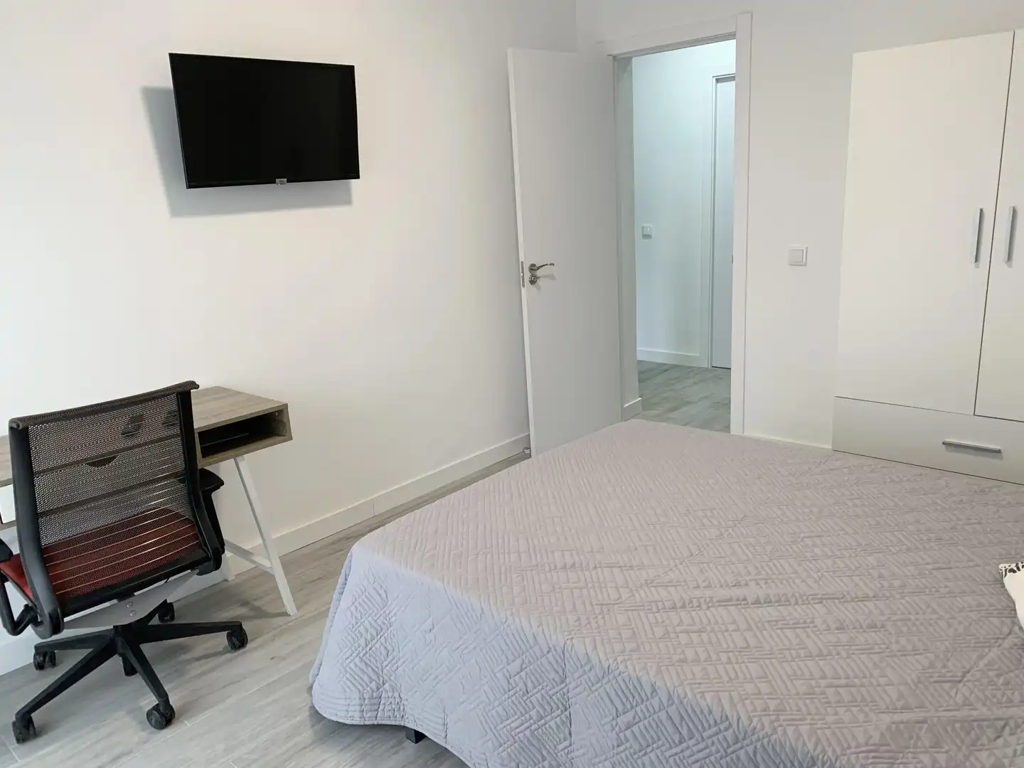 Schlafzimmer von Wohnung zur untervermieten in Toledo mit Heizung, Möbliert und Balkon