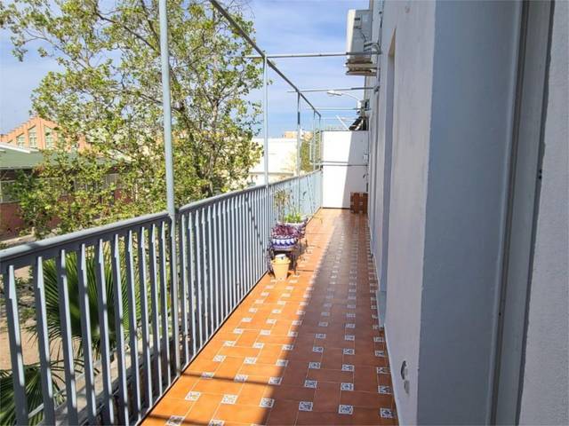 Piso en Venta en Triana Oeste