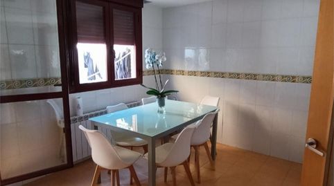 Foto 2 de Casa adosada en venta en Avenida Zaragoza, 4, Pinseque, Zaragoza