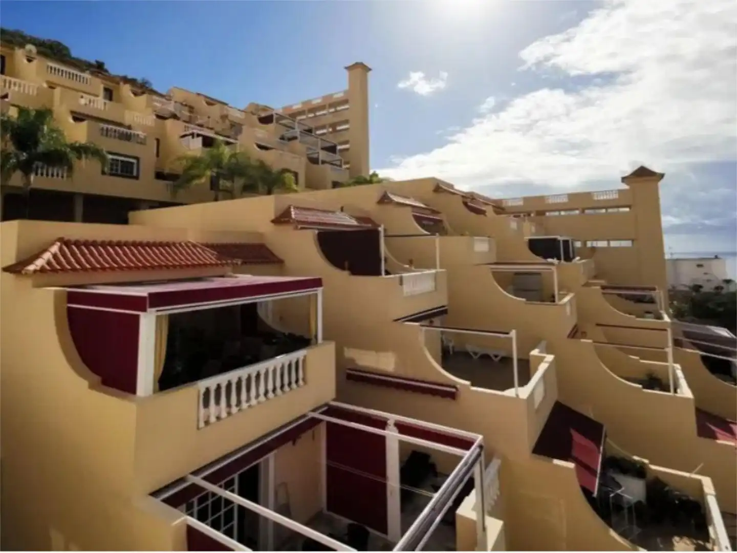 Außenansicht von Wohnung zur Miete in Adeje mit Privatgarten, Terrasse und Möbliert