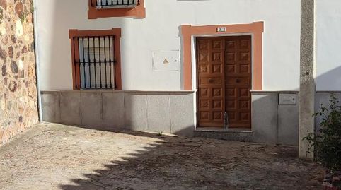 Foto 2 de Casa adosada en venda a Carrer de Atrás, 23, Feria, Badajoz